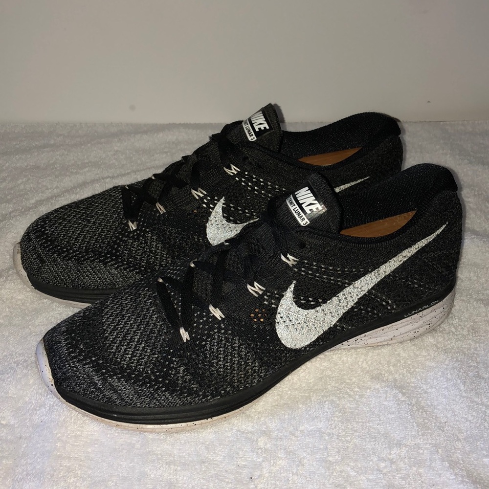 nike flyknit lunar 3